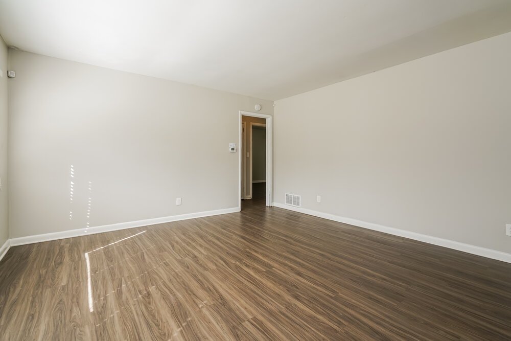 3-Bed Rental on 640 Oakdale Dr photo 12