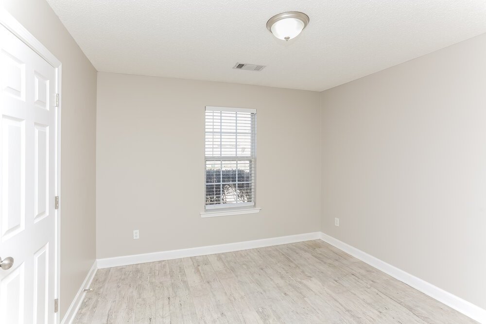 4-Bed Rental on 11169 Ewe Turn photo 13