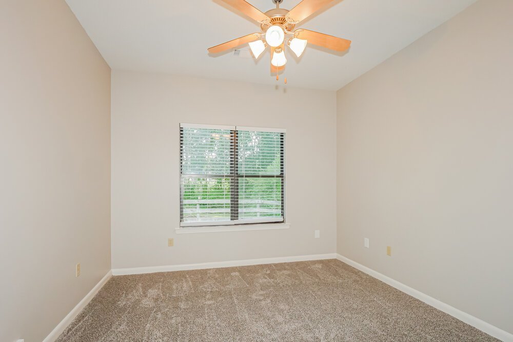 3-Bed Rental on 60 Willow Crest photo 13