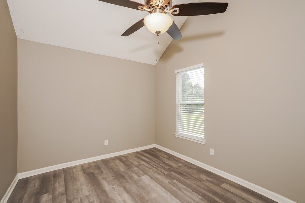3-Bed Rental on 206 Nadia Ct photo 13