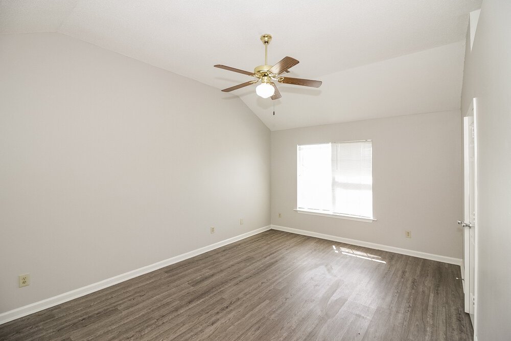 3-Bed Rental on 7899 Brady Creek photo 13