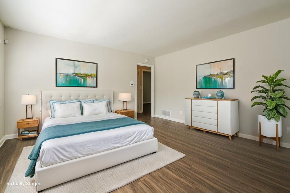 3-Bed Rental on 640 Oakdale Dr photo 13