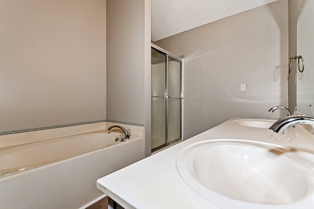 3-Bed Rental on 1670 Timber Creek photo 13