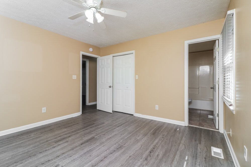 4-Bed Rental on 28 Doe Ln photo 13