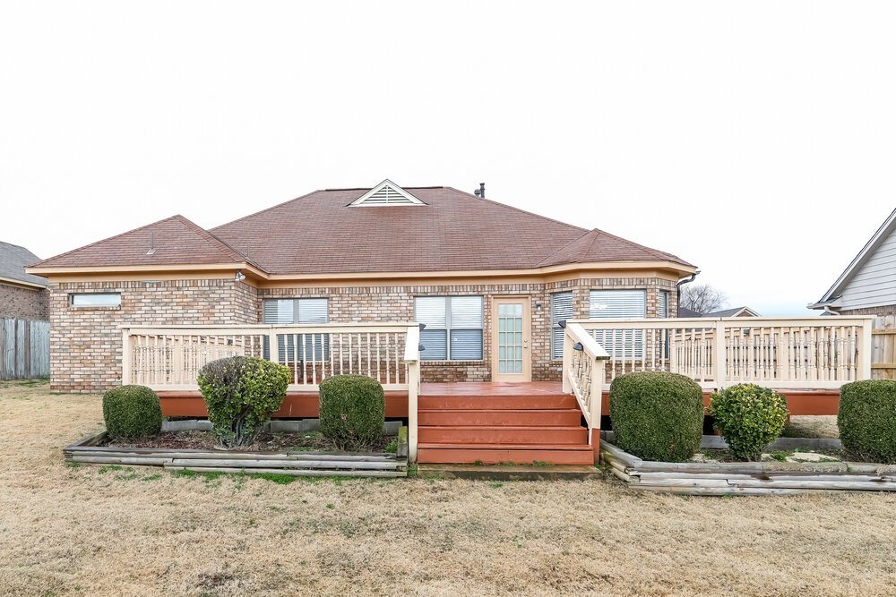 3-Bed Rental on 60 Penny Ln photo 13