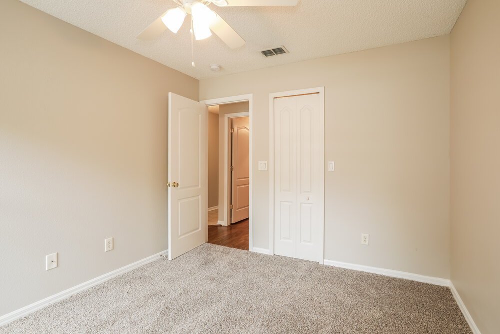 3-Bed Rental on 295 Turtle Dove photo 14