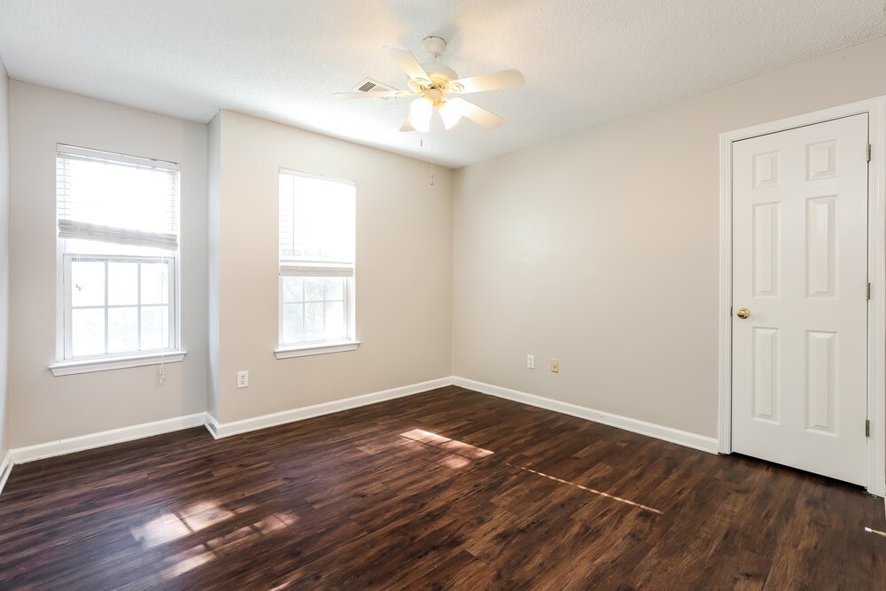 4-Bed Rental on 5929 Rosie Ln photo 14