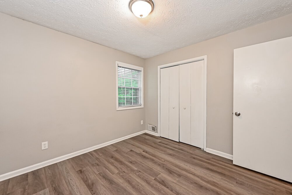 3-Bed Rental on 94 Timothy Ln photo 15