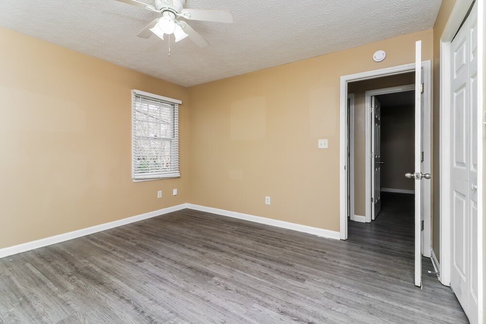 4-Bed Rental on 28 Doe Ln photo 15