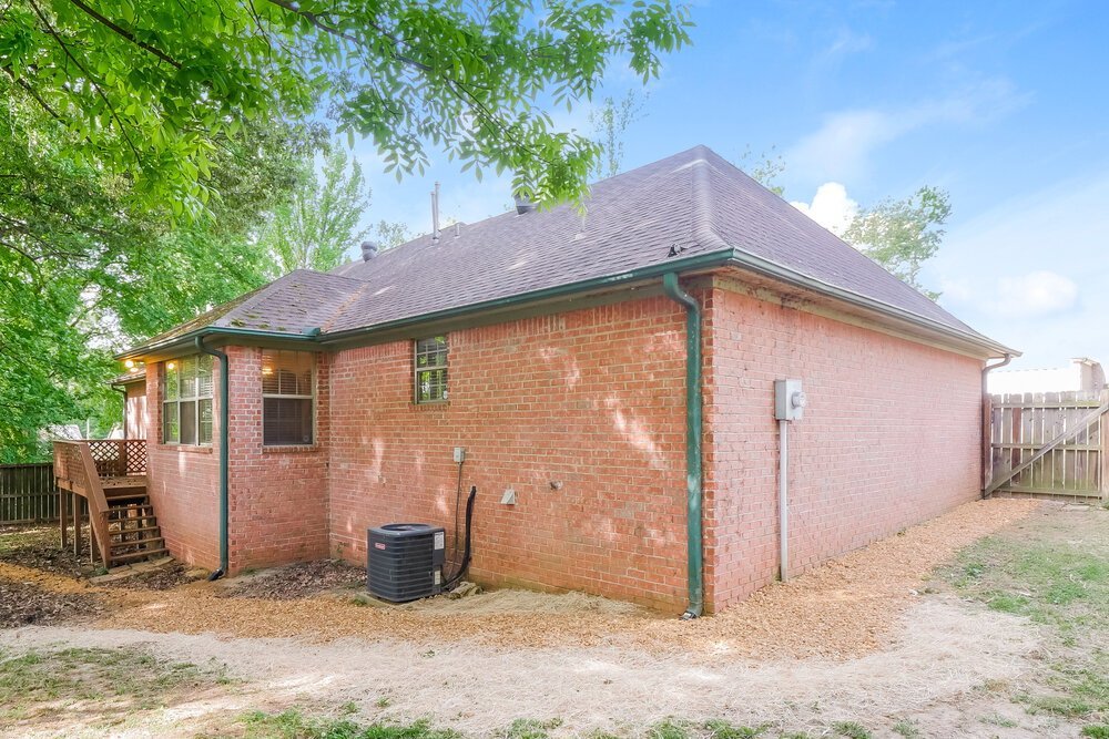 3-Bed Rental on 6670 Tangleberry Cove photo 15