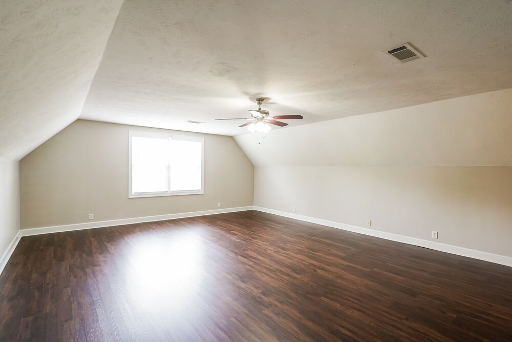 4-Bed Rental on 1636 Bridgecrest Dr photo 16