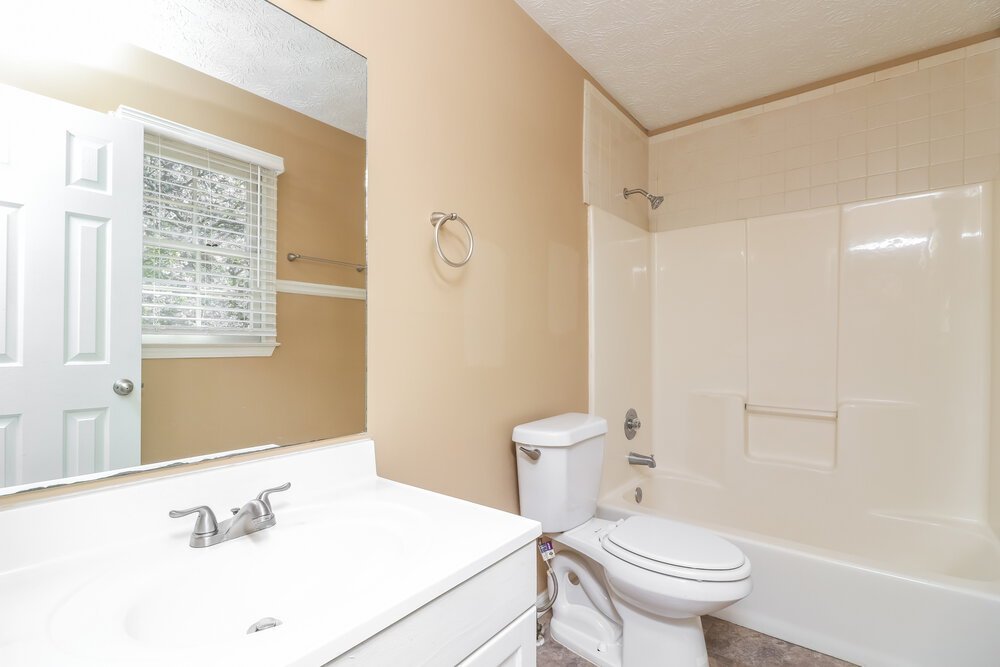 4-Bed Rental on 28 Doe Ln photo 16