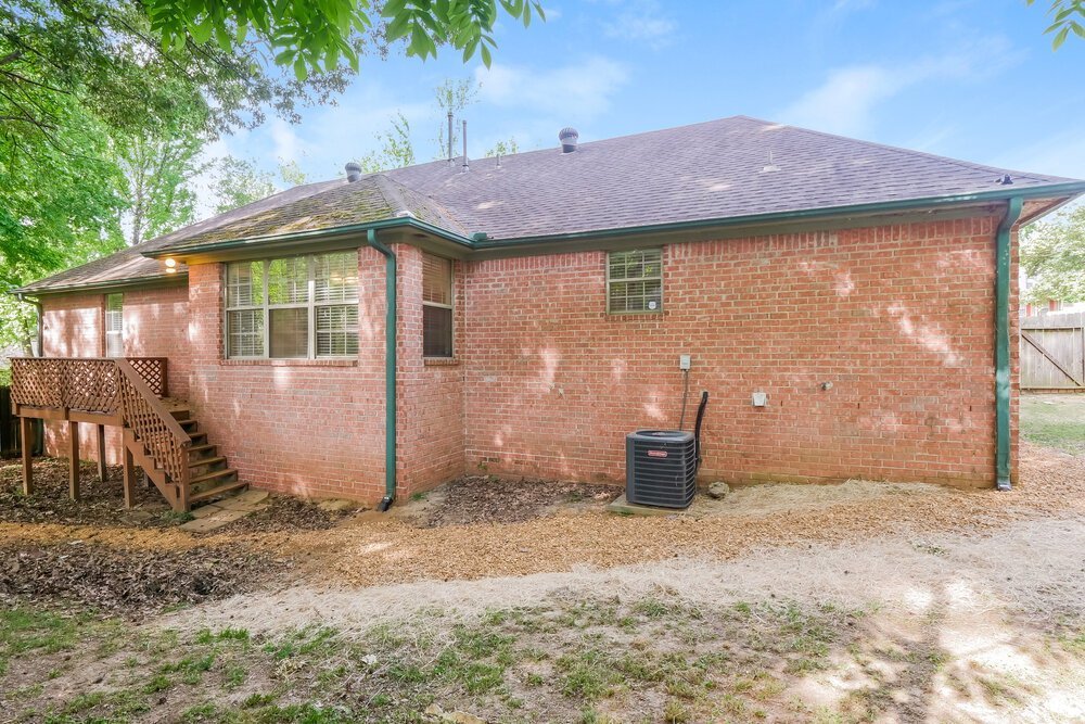3-Bed Rental on 6670 Tangleberry Cove photo 16
