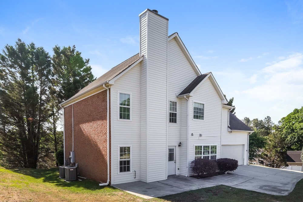 4-Bed Rental on 5929 Rosie Ln photo 16