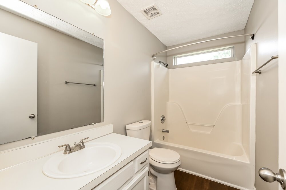 4-Bed Rental on 207 Fairfield Dr photo 17