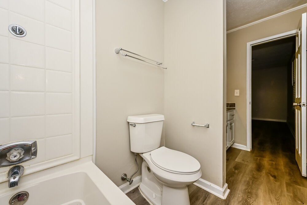 4-Bed Rental on 120 Tanglewood Dr photo 17
