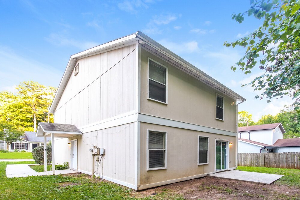 3-Bed Rental on 1985 Glenwood Downs photo 17