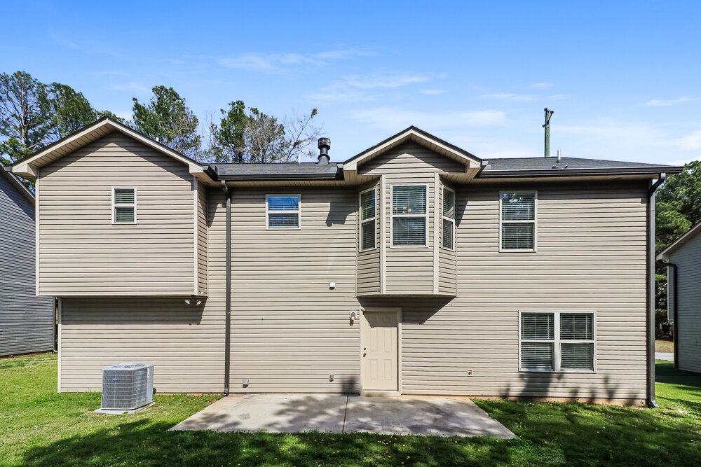 5-Bed Rental on 981 West Avenue photo 17