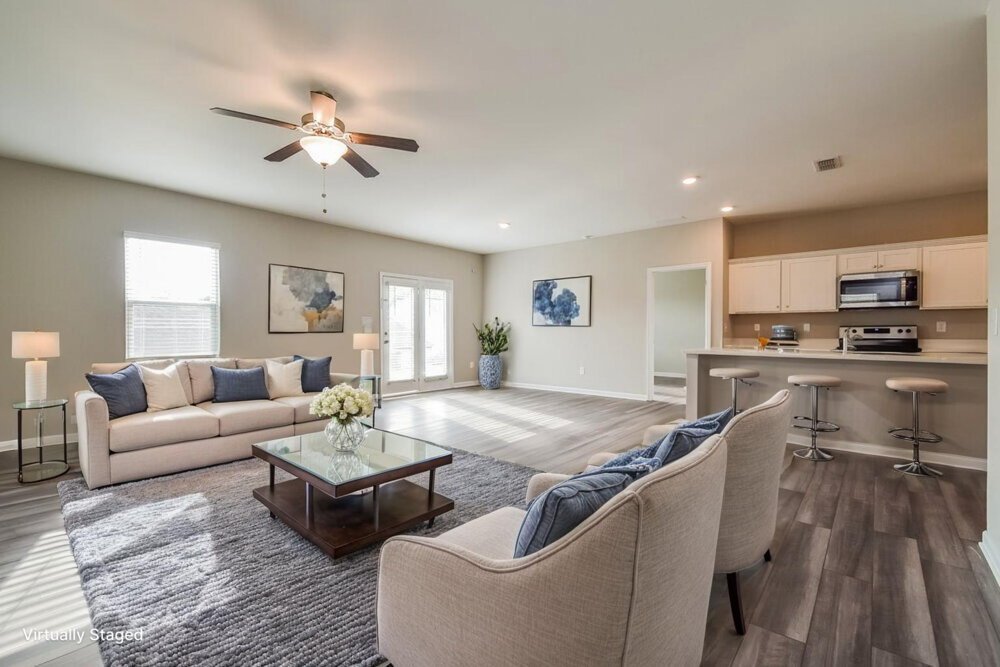 4-Bed Rental on 570 Knightsbridge Lane photo 3