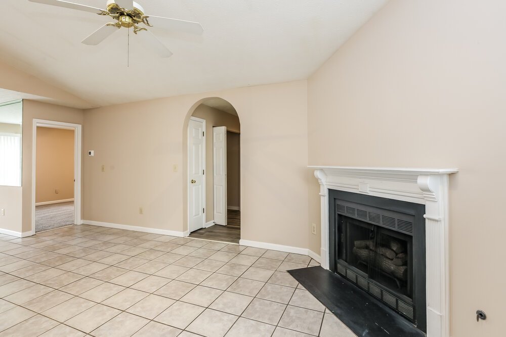 3-Bed Rental on 4008 Sidney Lanier photo 4