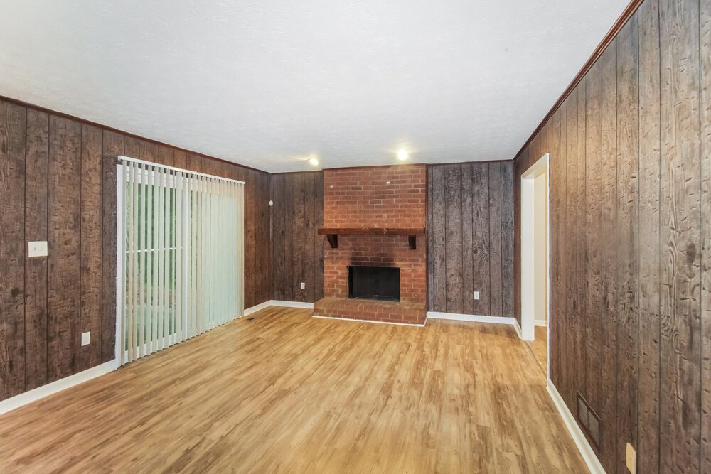 3-Bed Rental on 2495 Zane Drive photo 5