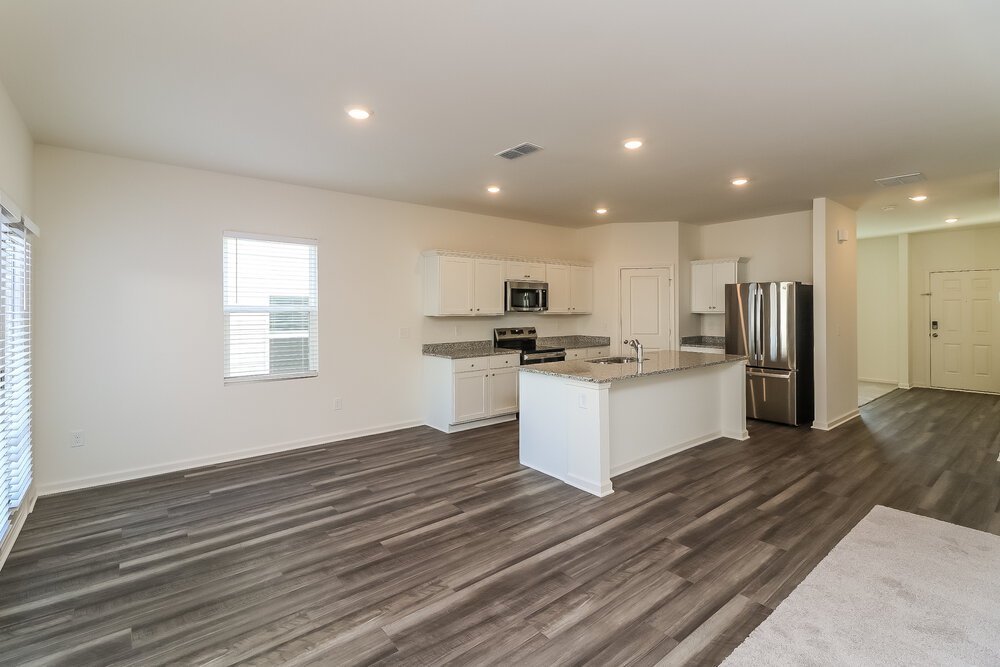4-Bed Rental on 136 Hargrave Ave photo 6