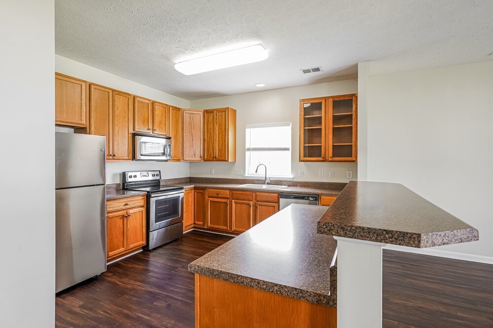 3-Bed Rental on 130 Megan St photo 6