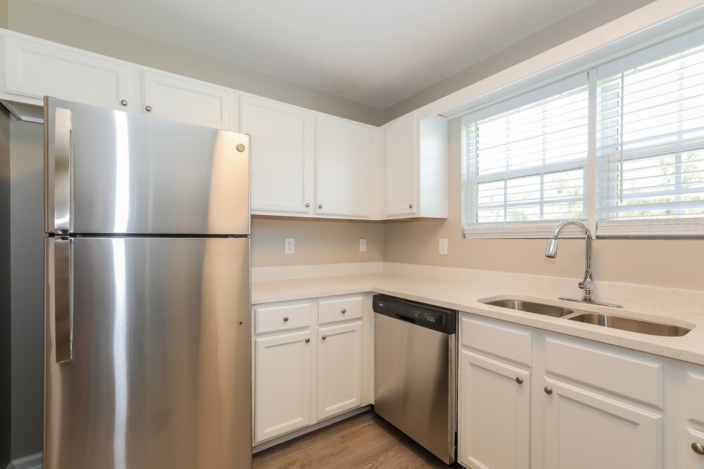 4-Bed Rental on 1052 Navaho Trl photo 7