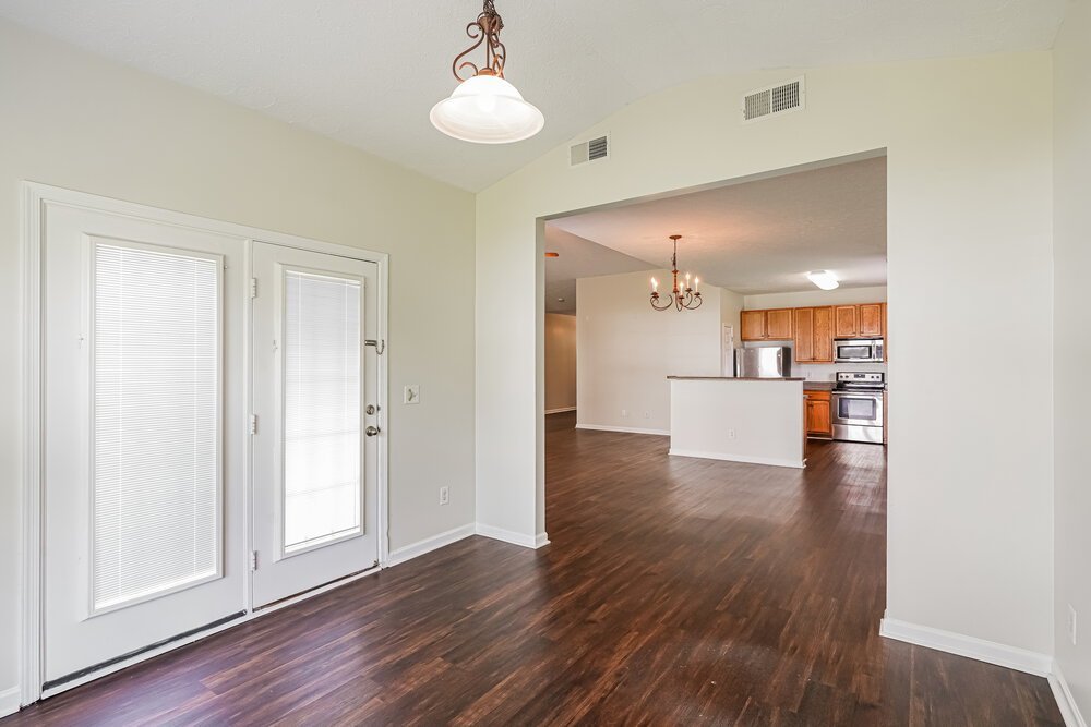3-Bed Rental on 130 Megan St photo 8