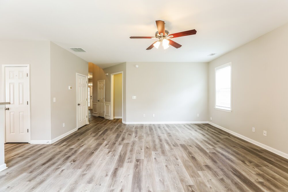4-Bed Rental on 5485 Fieldfreen Dr photo 8