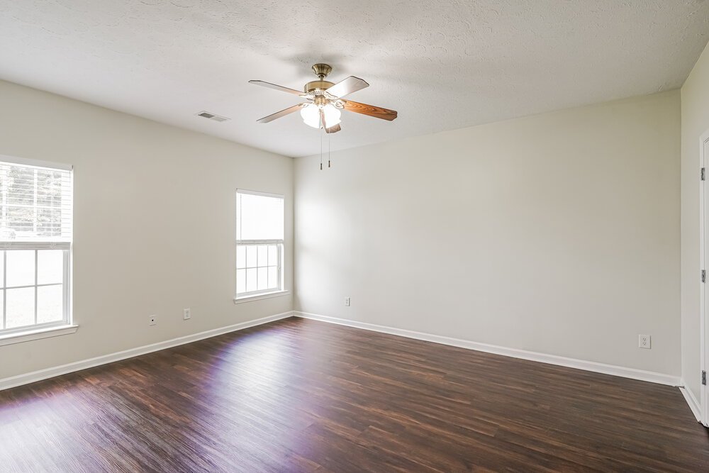 3-Bed Rental on 130 Megan St photo 10