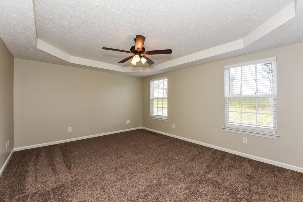 4-Bed Rental on 3602 Sussex Ct photo 10