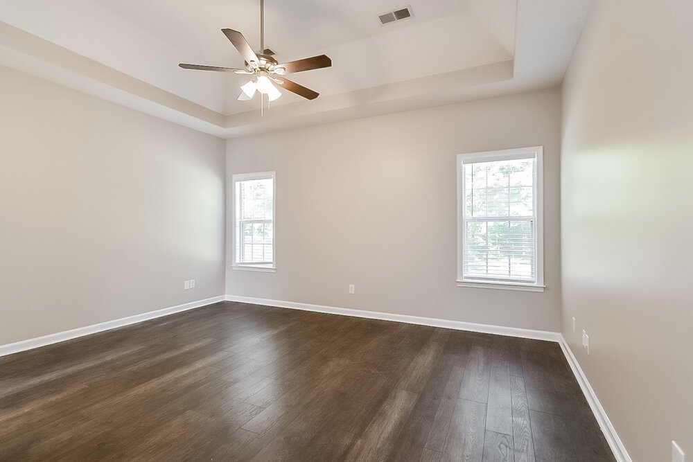 3-Bed Rental on 2007 Westwind Dr photo 10