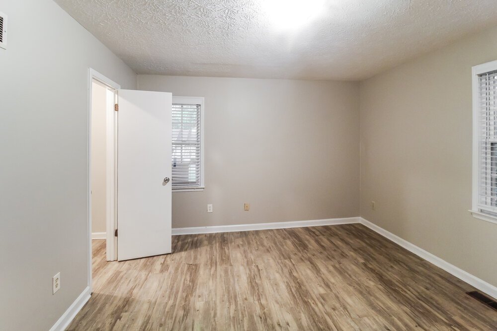 3-Bed Rental on 2495 Zane Drive photo 11
