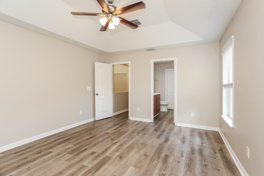 3-Bed Rental on 392 Bostwick Cir photo 11