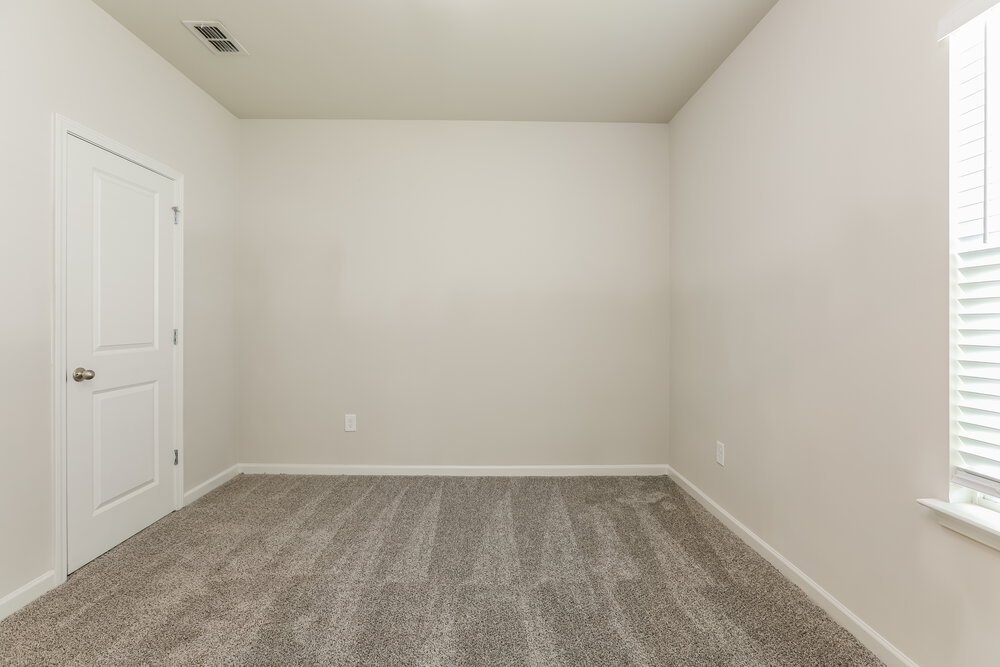 4-Bed Rental on 5842 Union Grove photo 13