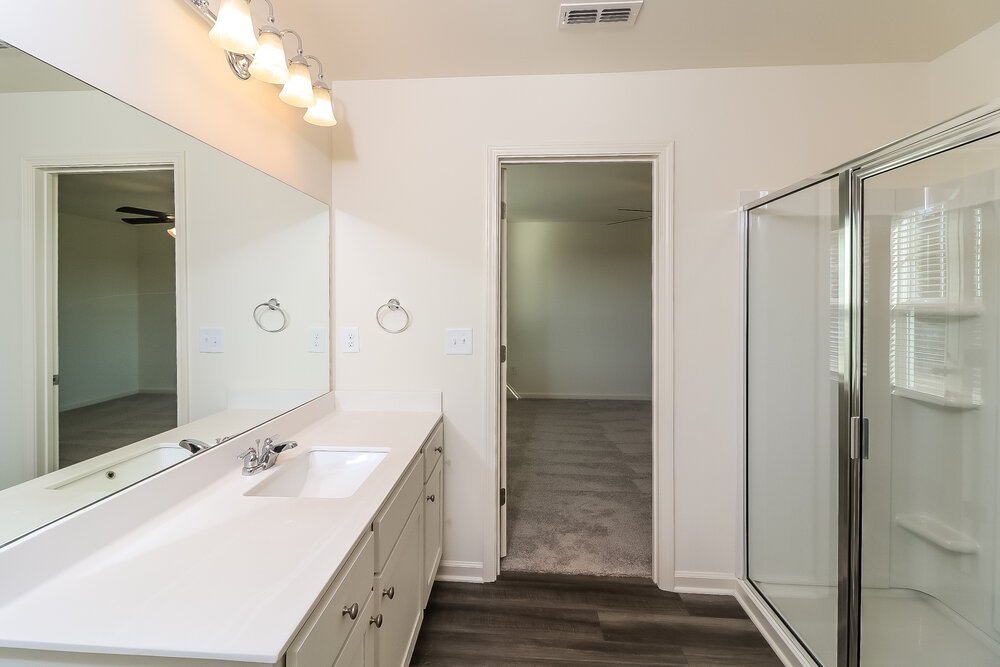 4-Bed Rental on 136 Hargrave Ave photo 13