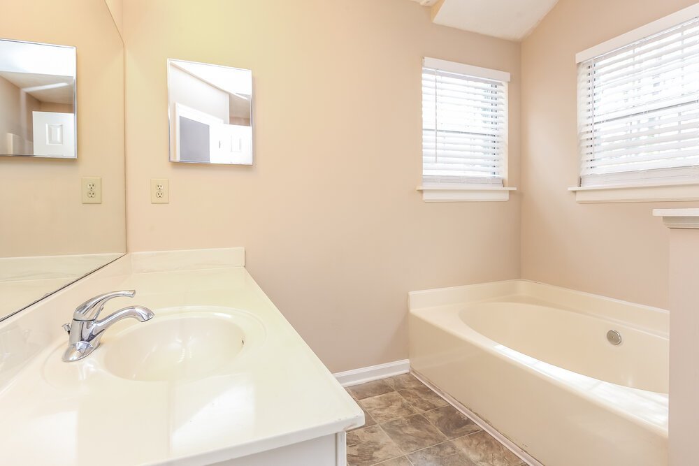 3-Bed Rental on 4008 Sidney Lanier photo 13