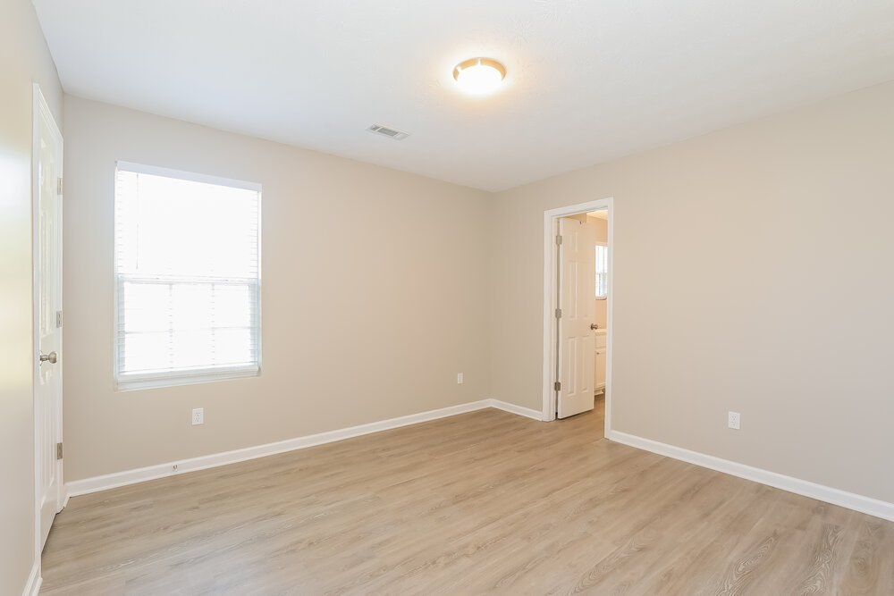 4-Bed Rental on 1052 Navaho Trl photo 13