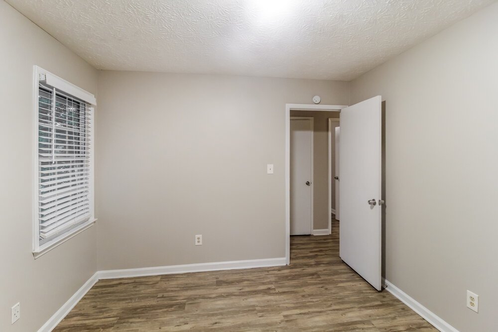 3-Bed Rental on 2495 Zane Drive photo 14