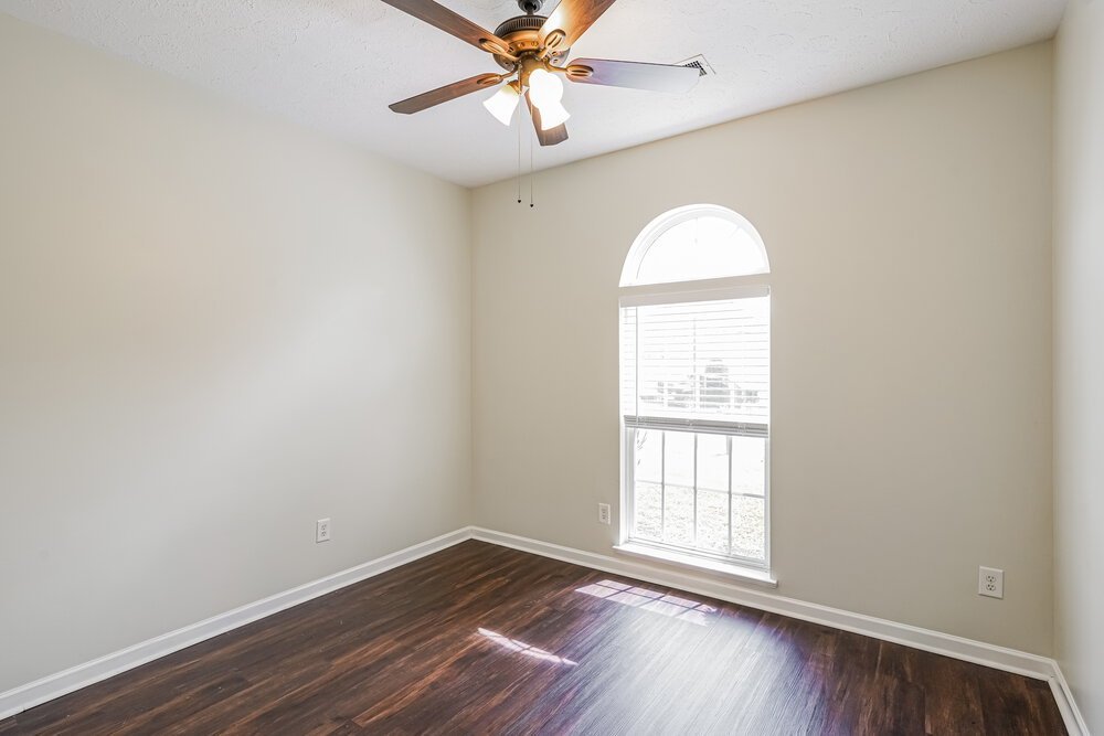 3-Bed Rental on 130 Megan St photo 14