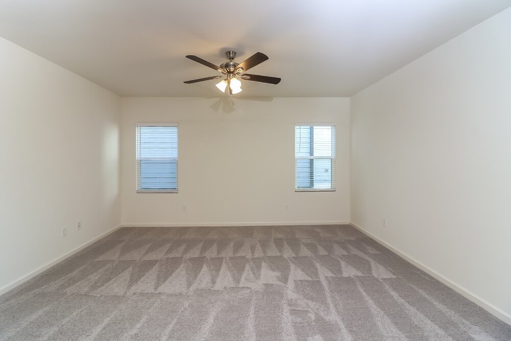4-Bed Rental on 136 Hargrave Ave photo 14