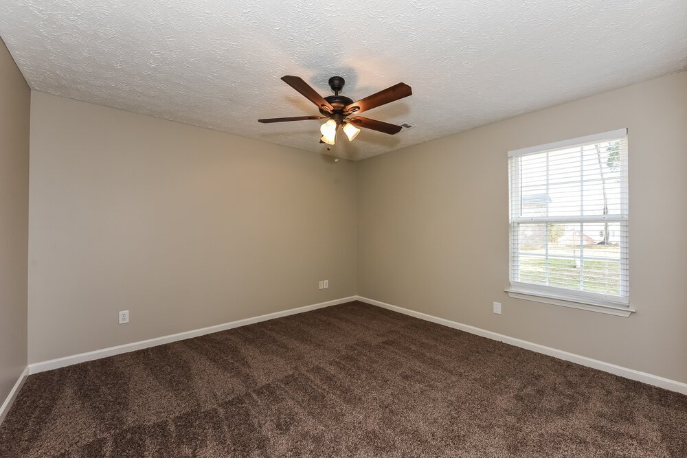 4-Bed Rental on 3602 Sussex Ct photo 14