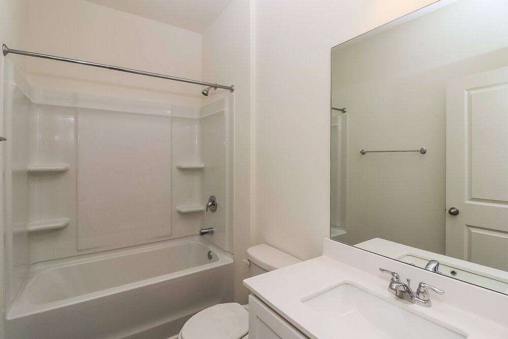 4-Bed Rental on 136 Hargrave Ave photo 15