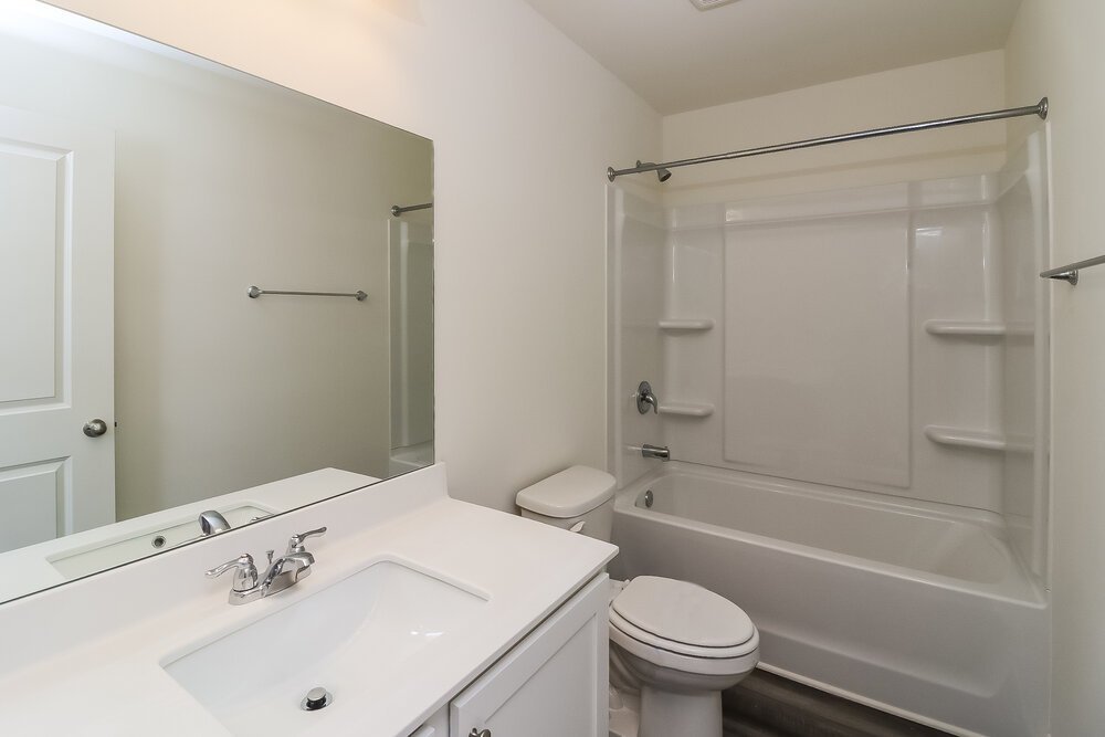 4-Bed Rental on 136 Hargrave Ave photo 16