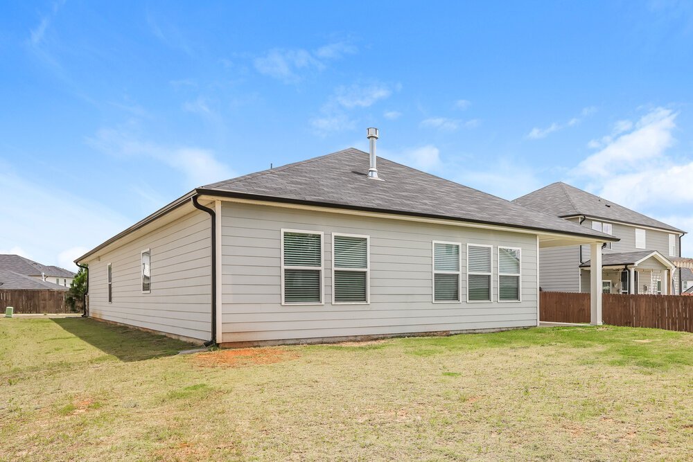 4-Bed Rental on 5842 Union Grove photo 16