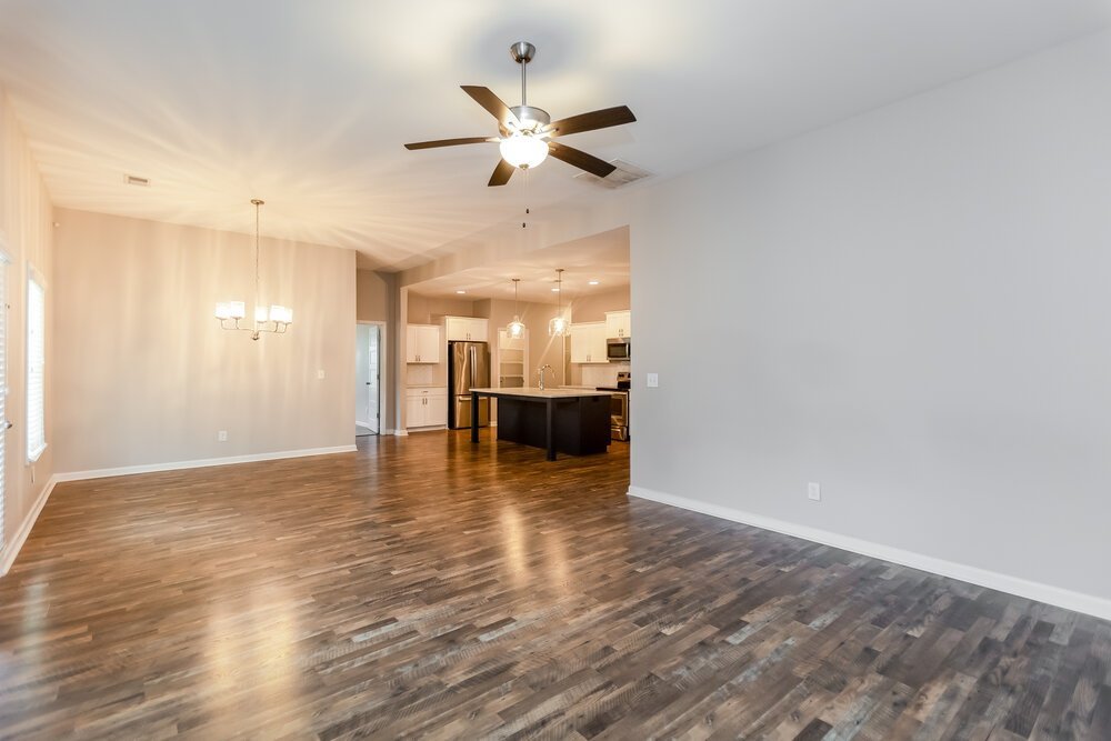 4-Bed Rental on 356 Webster Lake photo 3