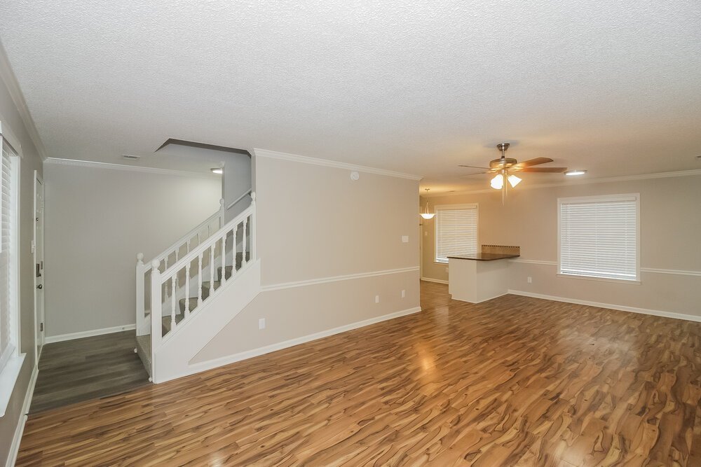 3-Bed Rental on 803 Carianne Cv photo 4