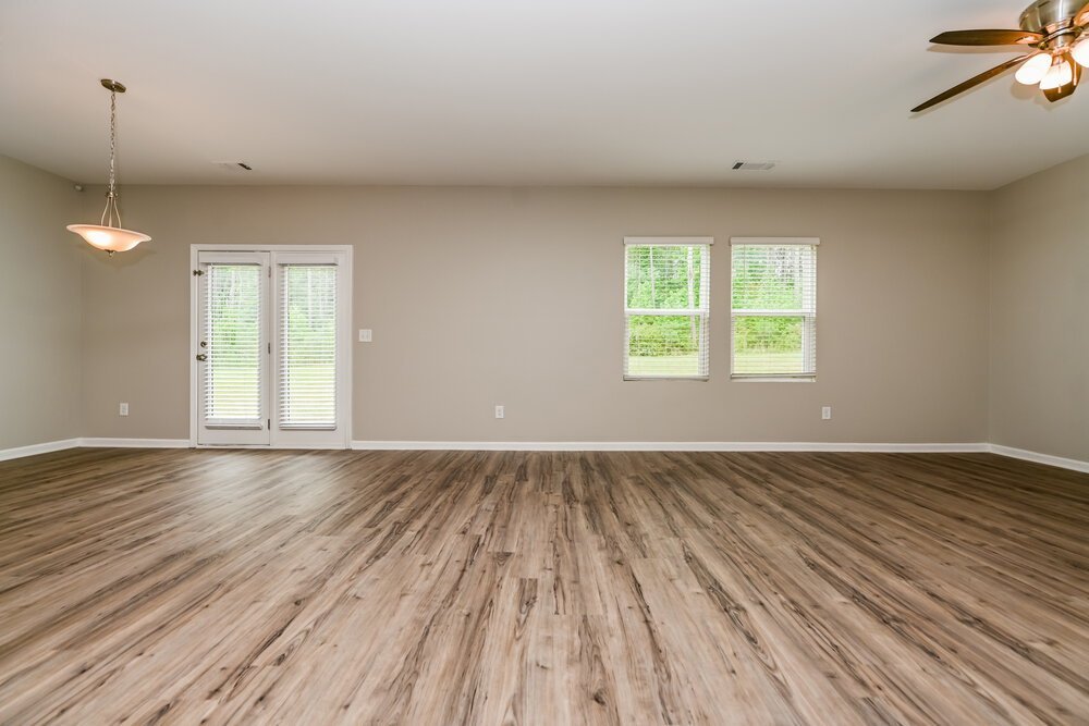 4-Bed Rental on 1083 Coldwater Dr photo 4