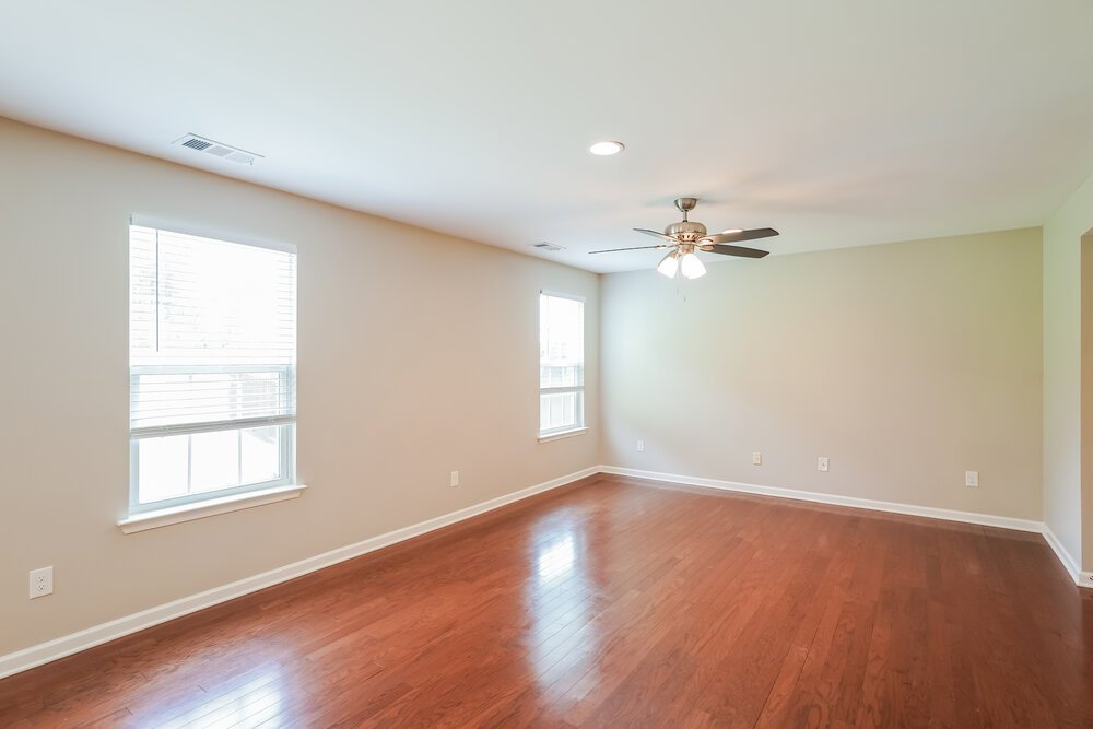 3-Bed Rental on 408 Parmley Ln photo 4